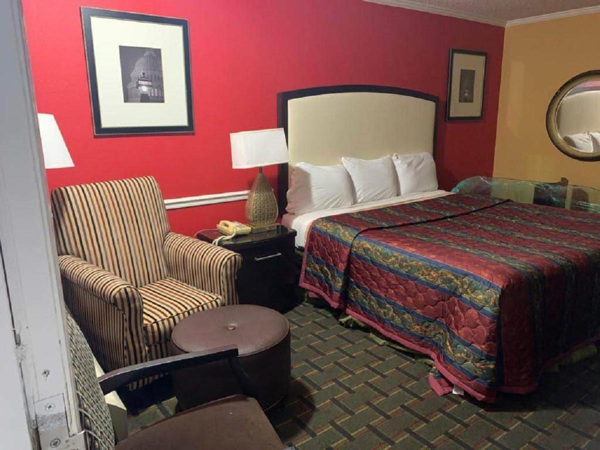 Stay Express Inn & Suites Demopolis Eksteriør bilde